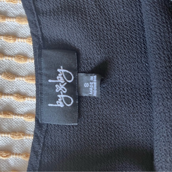 By and by black blouse - Picture 3 of 3